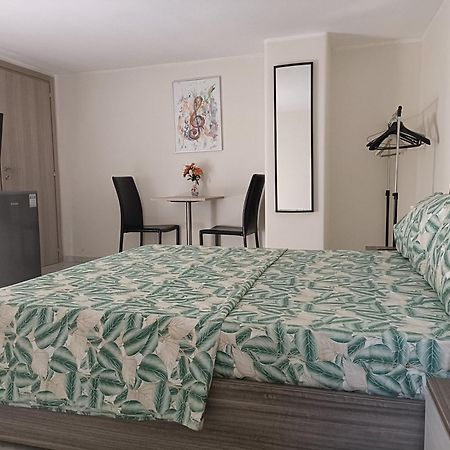 Casa Vacanza In Pieno Centro Storico Vicino Ostuni E La Riserva Di Torre Quaceto San Vito dei Normanni Eksteriør billede